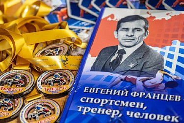 Всероссийские соревнования по греко-римской борьбе прошли в Оренбурге